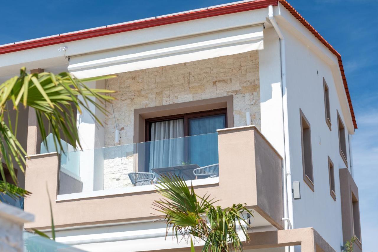 Villa Naiada Никити Екстериор снимка