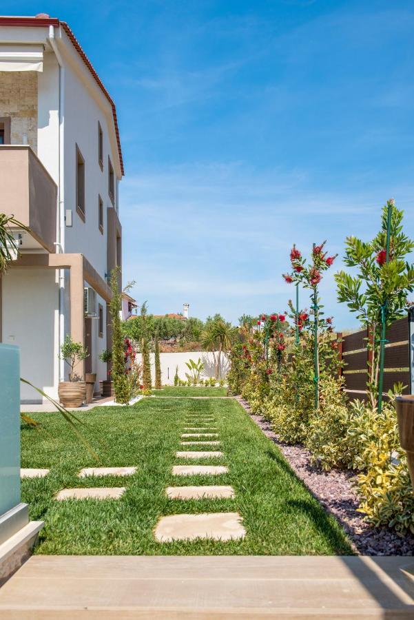 Villa Naiada Никити Екстериор снимка