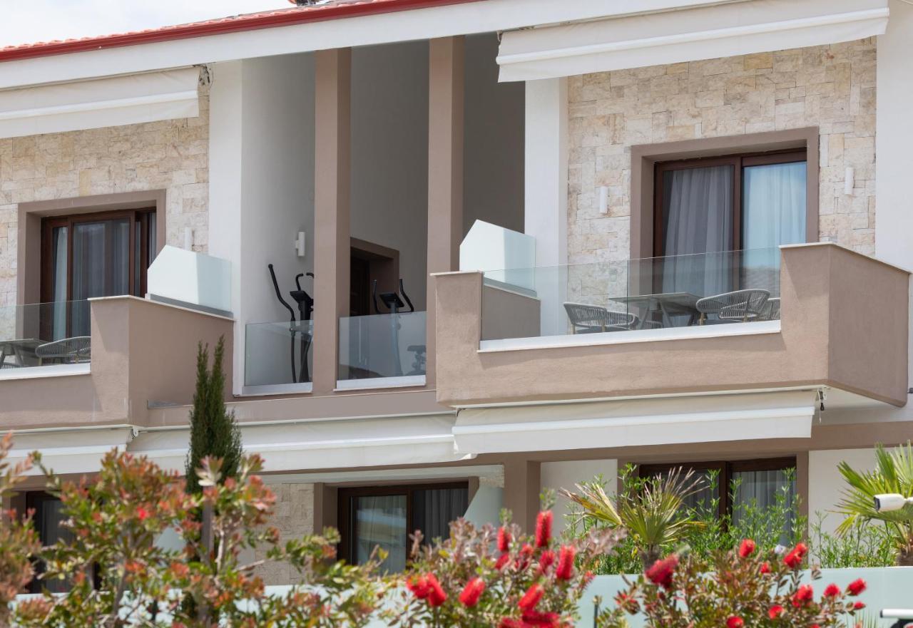 Villa Naiada Никити Екстериор снимка